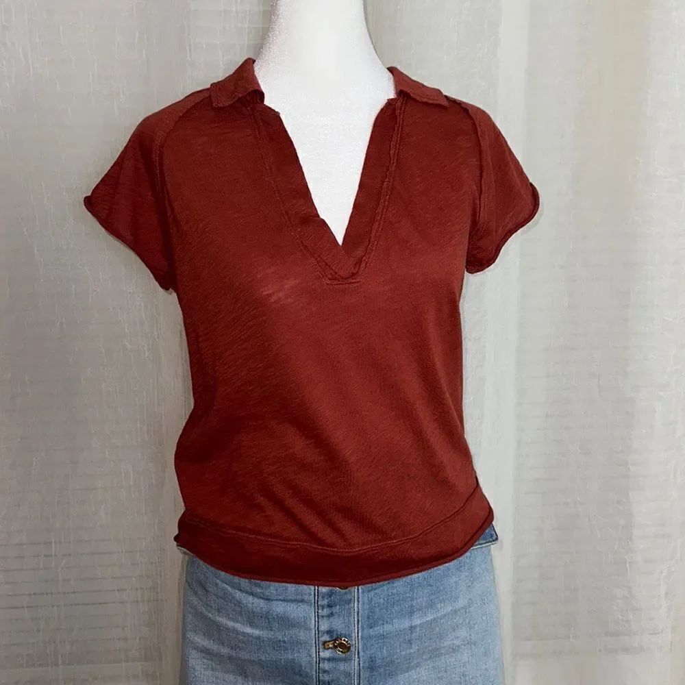free people XS Rust Brown V-Neck Short Sleeve Reversed Seam Cropped Tee